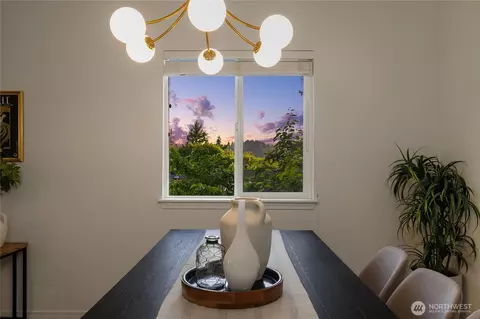 Dining - 12218 NE 203rd St, Bothell, WA 98011 photo 3 of 4