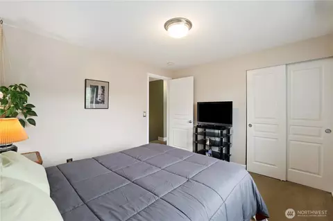 Bedroom - 1203 Blue Jay Ave SW, Orting, WA 98360 photo 3 of 4