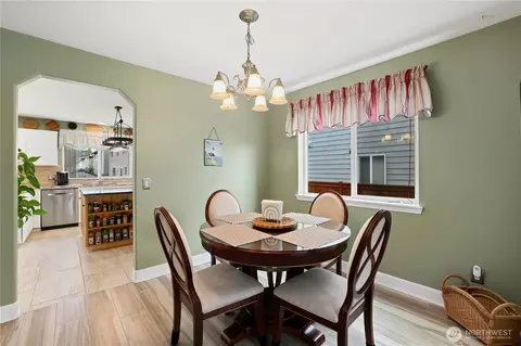 Dining - 1203 Blue Jay Ave SW, Orting, WA 98360 photo 1 of 1