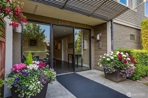 2830 NW 56th St #203, Seattle, WA 98107