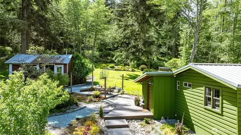 24689 Sr 525, Greenbank, WA 98253