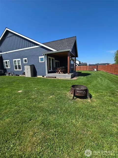Exterior - 1200 Haystack Ln, Everson, WA 98247 photo 4 of 5