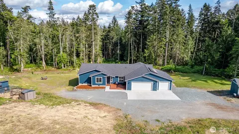 6809 Carolina St, Anacortes, WA 98221