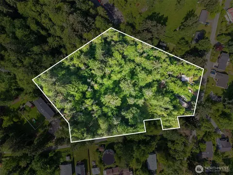 475 Larson St, Eatonville, WA 98328