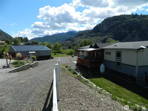 24 Main St, Loomis, WA 98827