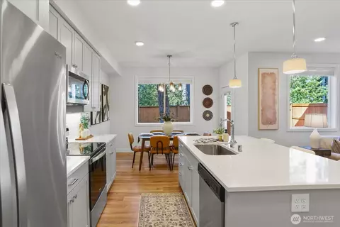 Kitchen - 121 171st Pl SW #B, Bothell, WA 98012 photo 3 of 3