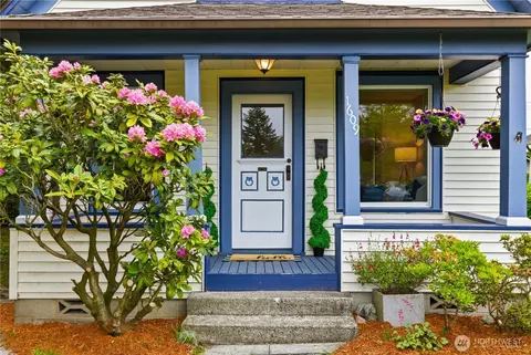 Exterior - 1609 Lombard Ave, Everett, WA 98201 photo 3 of 7