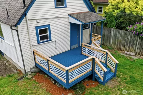 Exterior - 1609 Lombard Ave, Everett, WA 98201 photo 6 of 7