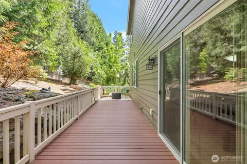 Exterior - 23119 36th Dr SE, Bothell, WA 98021 photo 4 of 6