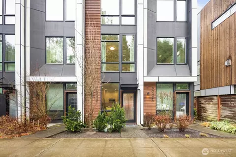 8042 35th Ave NE #B, Seattle, WA 98115