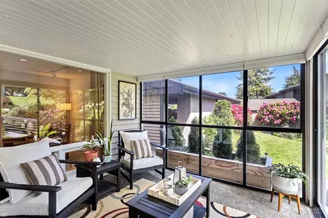 10800 Glen Acres Dr S #T16, Seattle, WA 98168