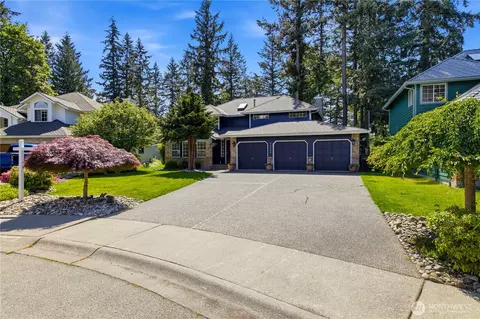 22503 SE 261st St, Maple Valley, WA 98038