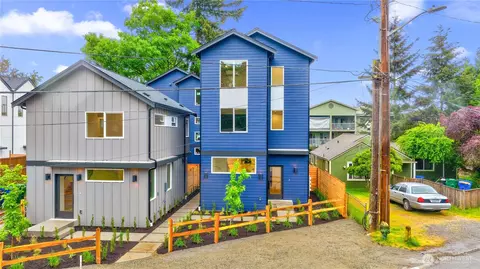 12032 Hiram Pl NE, Seattle, WA 98125