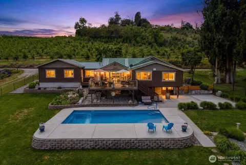 2876 Green Ave, Manson, WA 98831