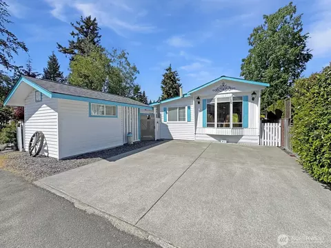 5001 Bay Rd #D3, Blaine, WA 98230