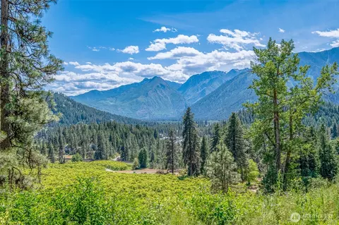 270 Arrowleaf Ln, Leavenworth, WA 98826