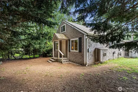 3612 Lakehurst Dr NW, Bremerton, WA 98312