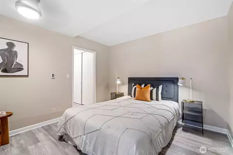 Bedroom - 75 E Lynn St #B, Seattle, WA 98102 photo 1 of 1