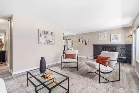 Living - 75 E Lynn St #B, Seattle, WA 98102 photo 2 of 2