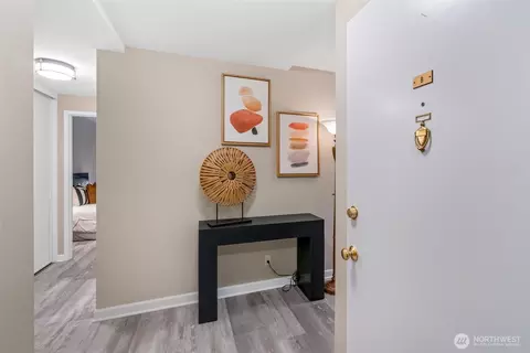 Entry Way - 75 E Lynn St #B, Seattle, WA 98102 photo 1 of 2