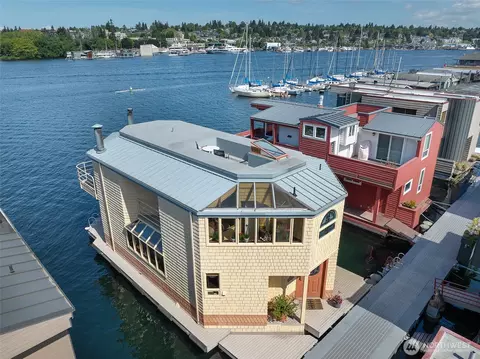 10 E Roanoke St #8, Seattle, WA 98102