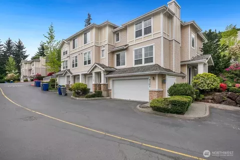 5301 164th Ave SE, Bellevue, WA 98006