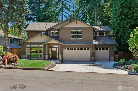 7015 NE 138th St, Kirkland, WA 98034
