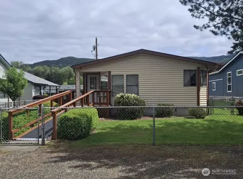 504 Taylor St, Ryderwood, WA 98581