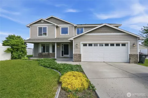1853 S Monroe St, Moses Lake, WA 98837