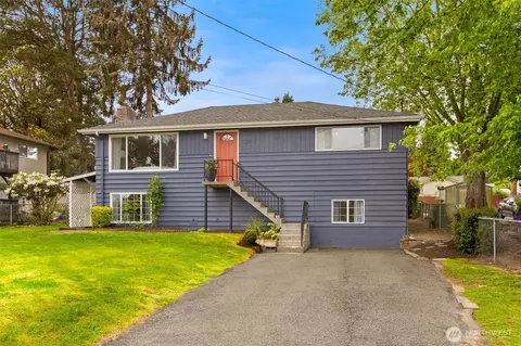 10417 17th Ave SW, Seattle, WA 98146