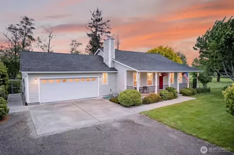 218 W Sunny Sands Rd, Cathlamet, WA 98612