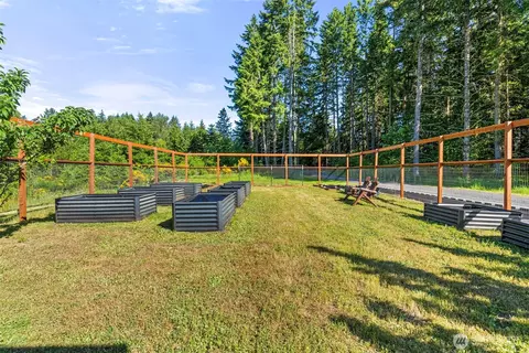 Exterior - 37804 34th Ave E, Roy, WA 98580 photo 5 of 9