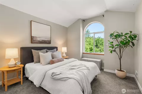 Bedroom - 37804 34th Ave E, Roy, WA 98580 photo 2 of 3