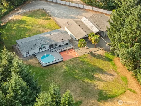 5187 SW Paradise Ln, Port Orchard, WA 98367