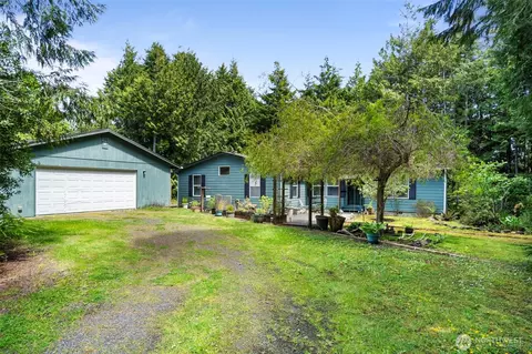 38 Sandpiper Ln, Pacific Beach, WA 98571