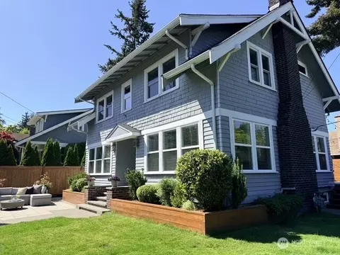 170 Lynn St, Seattle, WA 98109