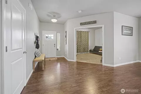 Entry Way - 502 Carrier Ave SW, Orting, WA 98360 photo 1 of 5