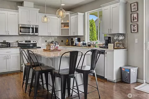Kitchen - 502 Carrier Ave SW, Orting, WA 98360 photo 7 of 7