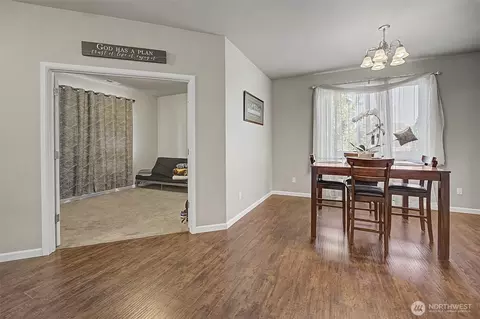 Dining - 502 Carrier Ave SW, Orting, WA 98360 photo 1 of 1