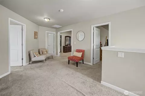Entry Way - 502 Carrier Ave SW, Orting, WA 98360 photo 4 of 5