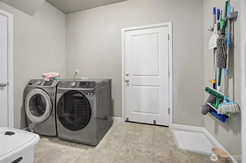 Other - 502 Carrier Ave SW, Orting, WA 98360 photo 5 of 7