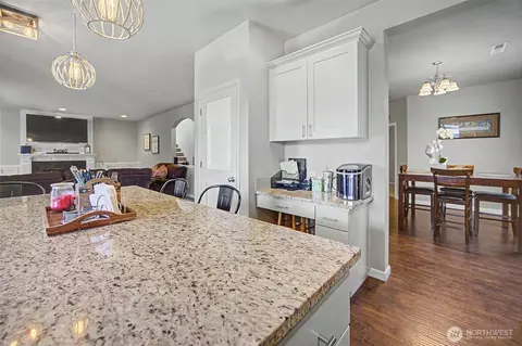 Kitchen - 502 Carrier Ave SW, Orting, WA 98360 photo 5 of 7