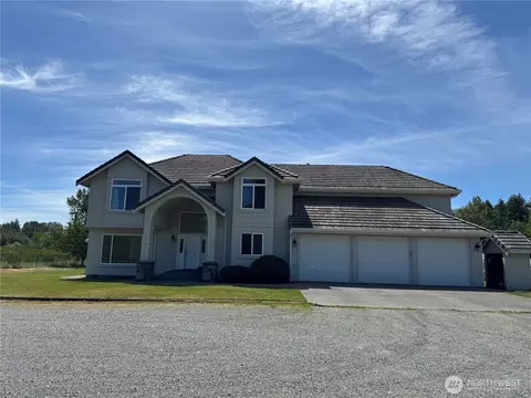 13616 122nd Ave E, Puyallup, WA 98374
