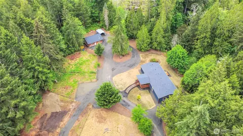 2074 W Cloquallum Rd, Shelton, WA 98584