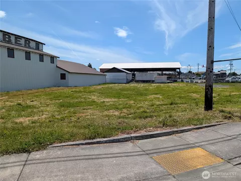 9728 270th St NW, Stanwood, WA 98292