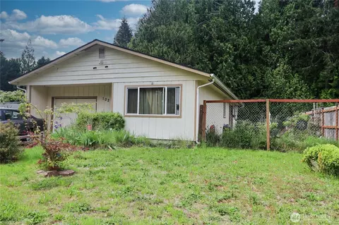 102 Conifer Ct, Elma, WA 98541