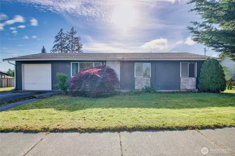 930 N Laventure Rd, Mount Vernon, WA 98273