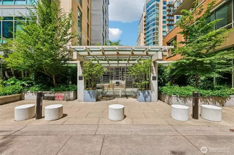 910 Lenora St #S1201, Seattle, WA 98121
