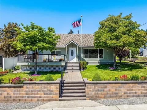 2548 Entiat Way, Entiat, WA 98822