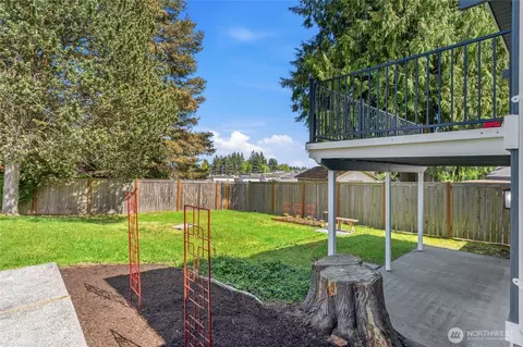 Exterior - 8613 4th Pl SE, Everett, WA 98208 photo 4 of 5